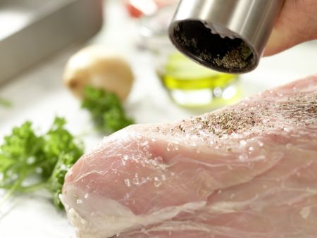 Großmutters Kalbsbraten – smarter Zubereitung Schritt 2 Großmutters Kalbsbraten – smarter Zubereitung Schritt 2