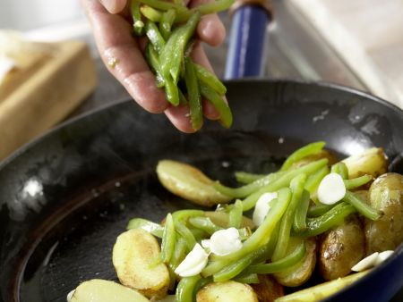 Grüne Kartoffelpfanne Zubereitung Schritt 10 Grüne Kartoffelpfanne Zubereitung Schritt 10
