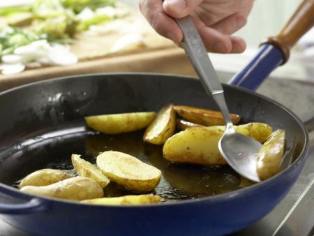 Grüne Kartoffelpfanne Zubereitung Schritt 9 Grüne Kartoffelpfanne Zubereitung Schritt 9