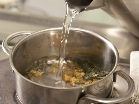 Grüner Ananastee Zubereitung Schritt 2 Grüner Ananastee Zubereitung Schritt 2