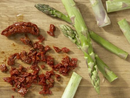 Grüner Spargel mit Kalbssteak Zubereitung Schritt 3 Grüner Spargel mit Kalbssteak Zubereitung Schritt 3