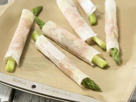 Grüner Spargel im Knusperteig Zubereitung Schritt 8 Grüner Spargel im Knusperteig Zubereitung Schritt 8