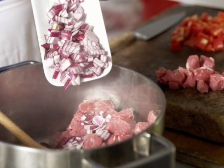 Gulaschsuppe – smarter Zubereitung Schritt 5 Gulaschsuppe – smarter Zubereitung Schritt 5