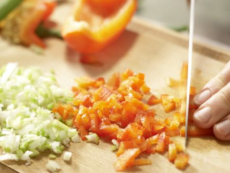 Gurken-Lachs-Rouladen Zubereitung Schritt 3 Gurken-Lachs-Rouladen Zubereitung Schritt 3