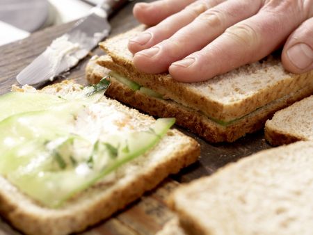 Gurken-Sandwiches Zubereitung Schritt 8 Gurken-Sandwiches Zubereitung Schritt 8