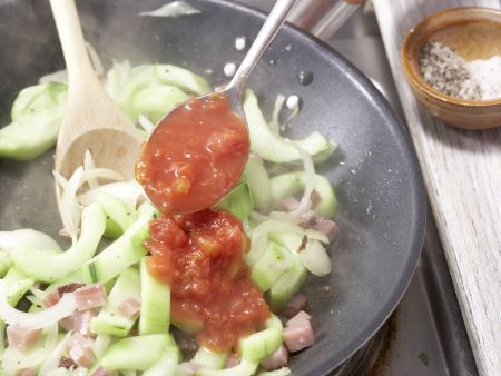 Gurkengemüse mit Schinken Zubereitung Schritt 6 Gurkengemüse mit Schinken Zubereitung Schritt 6