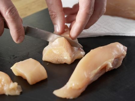 Hähnchen-Gemüse-Spieße Zubereitung Schritt 1 Hähnchen-Gemüse-Spieße Zubereitung Schritt 1