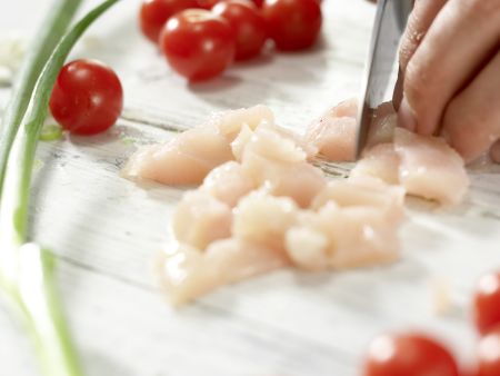 Hähnchen-Nudelsalat Zubereitung Schritt 2 Hähnchen-Nudelsalat Zubereitung Schritt 2