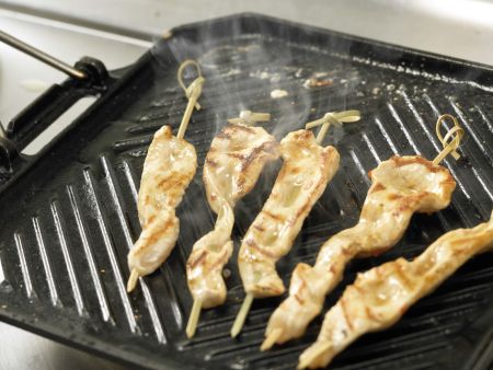 Hähnchen-Saté Zubereitung Schritt 13 Hähnchen-Saté Zubereitung Schritt 13