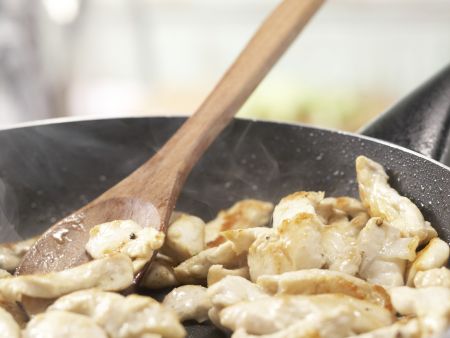 Hähnchen-Spargel-Salat Zubereitung Schritt 4 Hähnchen-Spargel-Salat Zubereitung Schritt 4