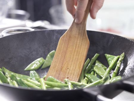 Hähnchen-Curry auf Weizen Zubereitung Schritt 7 Hähnchen-Curry auf Weizen Zubereitung Schritt 7