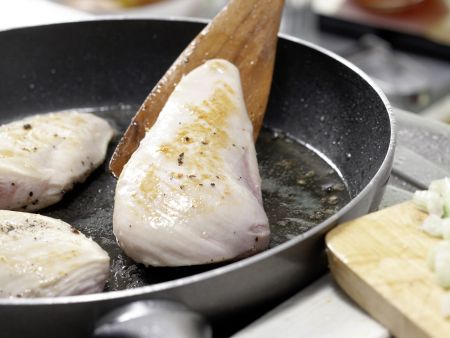 Hähnchenfilet im Mangoldmantel Zubereitung Schritt 5 Hähnchenfilet im Mangoldmantel Zubereitung Schritt 5