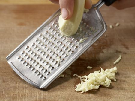 Hähnchengulasch Zubereitung Schritt 1 Hähnchengulasch Zubereitung Schritt 1