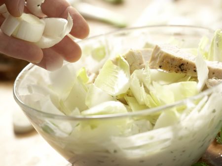 Hähnchensalat mit Trauben Zubereitung Schritt 10 Hähnchensalat mit Trauben Zubereitung Schritt 10