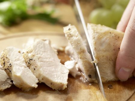 Hähnchensalat mit Trauben Zubereitung Schritt 3 Hähnchensalat mit Trauben Zubereitung Schritt 3