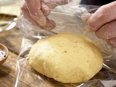 Hausgemachte Trüffel-Pasta Zubereitung Schritt 4 Hausgemachte Trüffel-Pasta Zubereitung Schritt 4