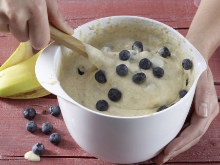Heidelbeer-Bananen-Muffins Zubereitung Schritt 4 Heidelbeer-Bananen-Muffins Zubereitung Schritt 4