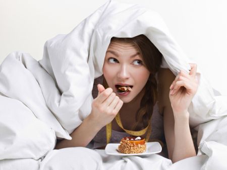 5 Dinge, die man nach dem Essen nicht tun sollte