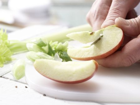 Herings-Bohnen-Salat Zubereitung Schritt 3 Herings-Bohnen-Salat Zubereitung Schritt 3