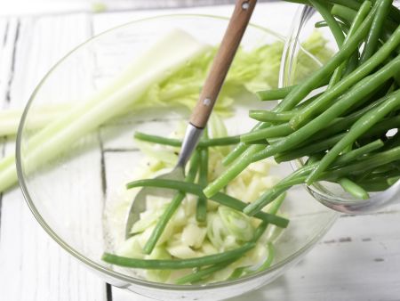 Herings-Bohnen-Salat Zubereitung Schritt 5 Herings-Bohnen-Salat Zubereitung Schritt 5
