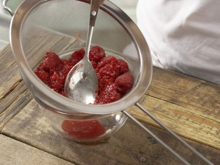 Himbeerkuchen vom Blech Zubereitung Schritt 6 Himbeerkuchen vom Blech Zubereitung Schritt 6