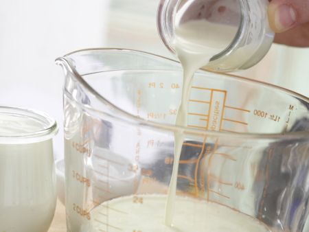 Holunderblüten-Joghurt-Eis Zubereitung Schritt 5 Holunderblüten-Joghurt-Eis Zubereitung Schritt 5