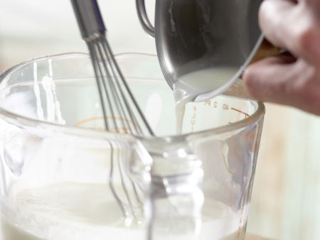 Holunderblüten-Joghurt-Eis Zubereitung Schritt 7 Holunderblüten-Joghurt-Eis Zubereitung Schritt 7