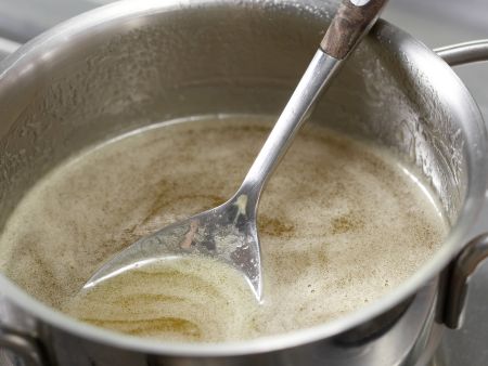 Honigkuchen mit Mandeln Zubereitung Schritt 1 Honigkuchen mit Mandeln Zubereitung Schritt 1