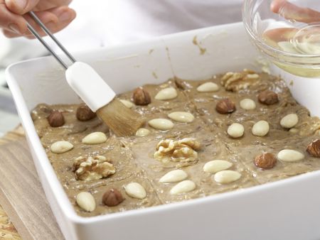 Honigkuchen mit Mandeln Zubereitung Schritt 9 Honigkuchen mit Mandeln Zubereitung Schritt 9