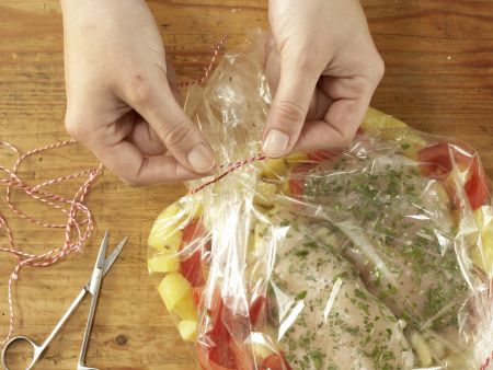 Huhn im Bratschlauch Zubereitung Schritt 8 Huhn im Bratschlauch Zubereitung Schritt 8
