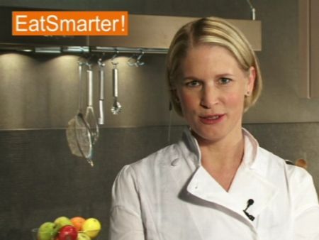 Auberginen halbieren und salzen