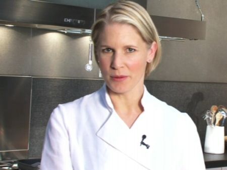 Lachsfilet waschen, trockentupfen und entgräten