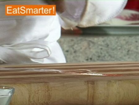 Wie Sie frischen Tintenfisch richtig putzen und vorbereiten