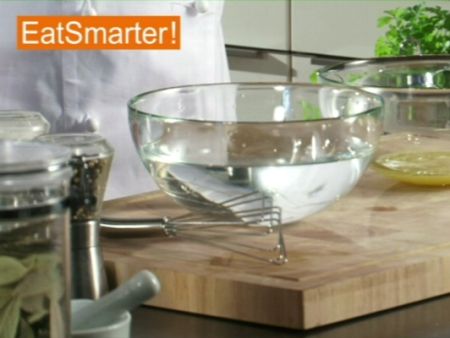 Wie Sie Gelatine optimal in Flüssigkeit auflösen