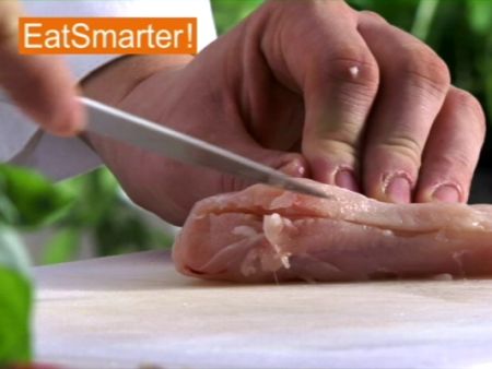 Wie Sie ein Hähnchenbrustfilet mühelos zum Füllen vorbereiten