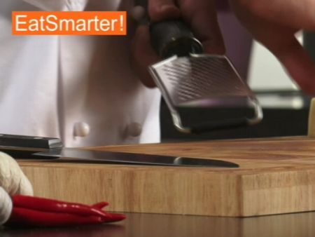 Wie Sie Ingwer blitzschnell sehr fein zerkleinern