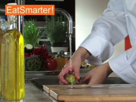 Wie Sie frische Feigen ganz einfach waschen und putzen