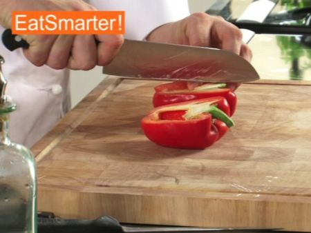 Wie Sie eine Paprikaschote perfekt putzen
