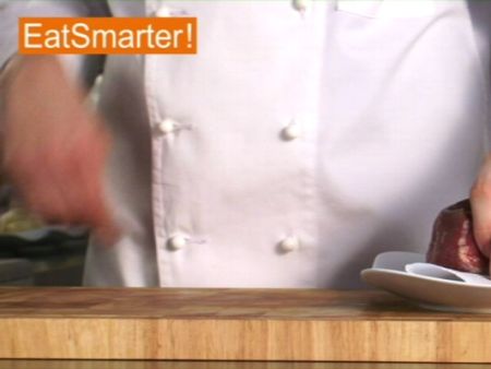 Wie Sie Rindfleisch mühelos in Würfel schneiden