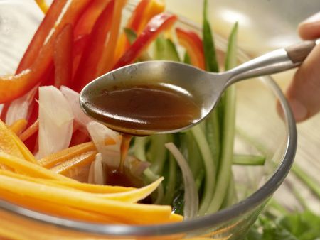 Indonesischer Salat Zubereitung Schritt 11 Indonesischer Salat Zubereitung Schritt 11