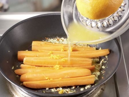 Ingwer-Chili-Möhren Zubereitung Schritt 6 Ingwer-Chili-Möhren Zubereitung Schritt 6
