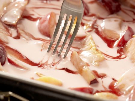 Joghurt-Pflaumen-Torte Zubereitung Schritt 10 Joghurt-Pflaumen-Torte Zubereitung Schritt 10