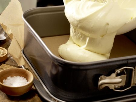 Joghurt-Pflaumen-Torte Zubereitung Schritt 3 Joghurt-Pflaumen-Torte Zubereitung Schritt 3