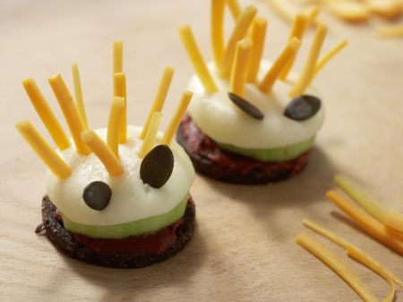 Käseigel mit Möhrenstiften Zubereitung Schritt 6 Käseigel mit Möhrenstiften Zubereitung Schritt 6