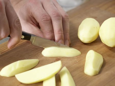 Käsesoufflé mit buntem Gemüse Zubereitung Schritt 1 Käsesoufflé mit buntem Gemüse Zubereitung Schritt 1