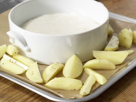 Käsesoufflé mit buntem Gemüse Zubereitung Schritt 6 Käsesoufflé mit buntem Gemüse Zubereitung Schritt 6