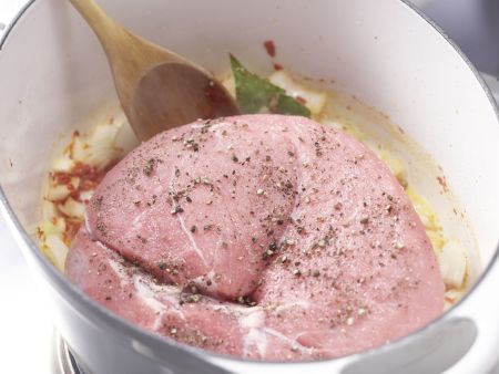 Kalbsbraten Zubereitung Schritt 4 Kalbsbraten Zubereitung Schritt 4