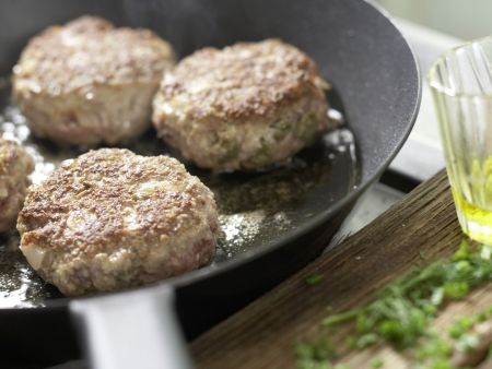 Kalbsfrikadellen Königsberger Art Zubereitung Schritt 8 Kalbsfrikadellen Königsberger Art Zubereitung Schritt 8