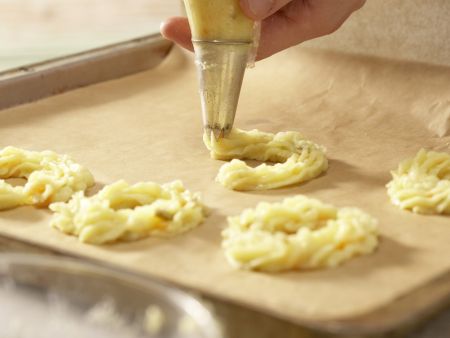 Kartoffel-Gemüse-Kringel "Luftikus" Zubereitung Schritt 10 Kartoffel-Gemüse-Kringel "Luftikus" Zubereitung Schritt 10