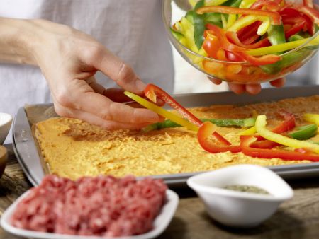 Kartoffel-Hack-Pizza Zubereitung Schritt 7 Kartoffel-Hack-Pizza Zubereitung Schritt 7